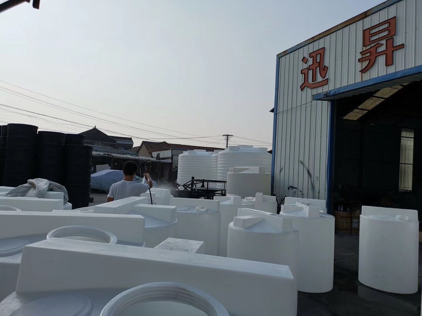 方形塑料水箱儲(chǔ)水桶定制批發(fā)